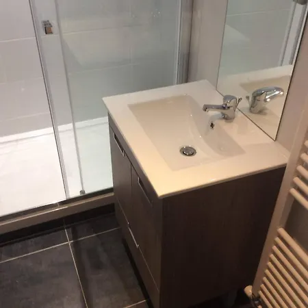 One Bedroom In A Shared With Mountain View